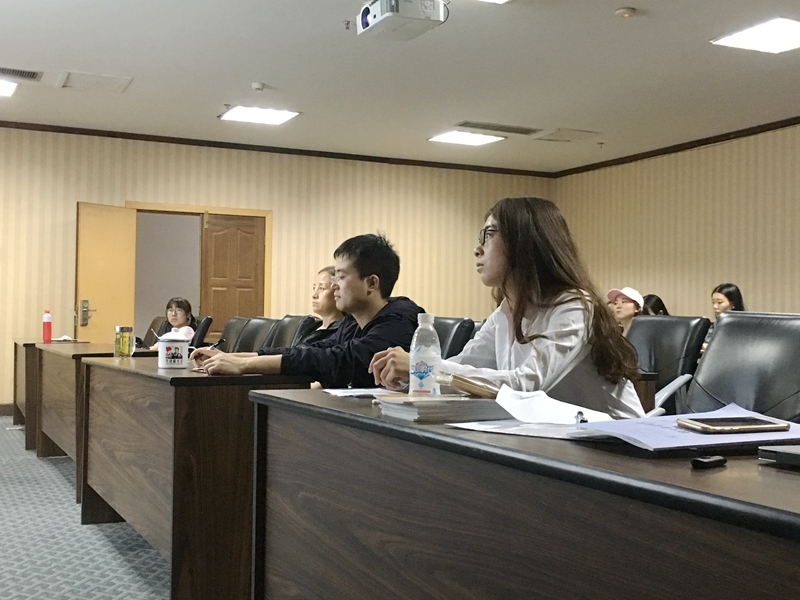 1558432318.jpg 就业经验交流会2_副本.jpg