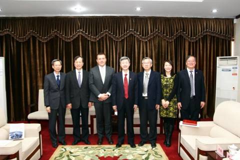 1552729534.jpg 2.jpg