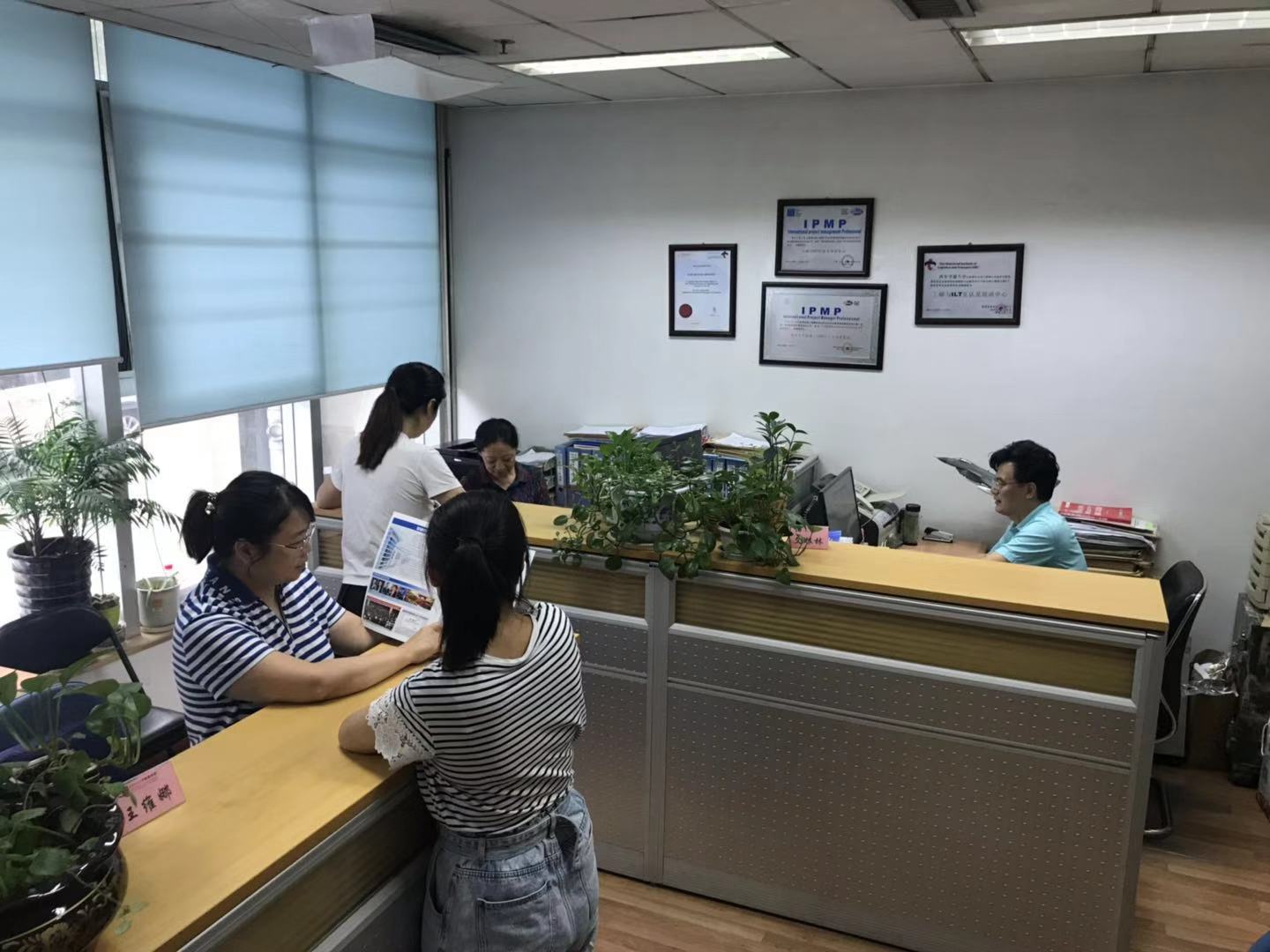 1563961541.jpg 1563961541.jpg