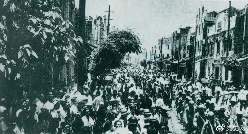 1949年5月22日,第二野战军解放南昌。